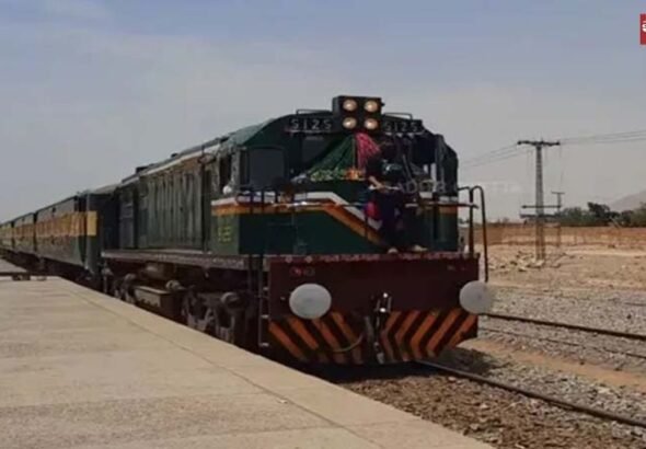 Pakistan train hijack