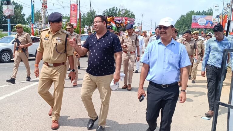 DM and SSP Muzaffarnagar inspecting Kanwar Yatra 2025 route with police officials during a security review