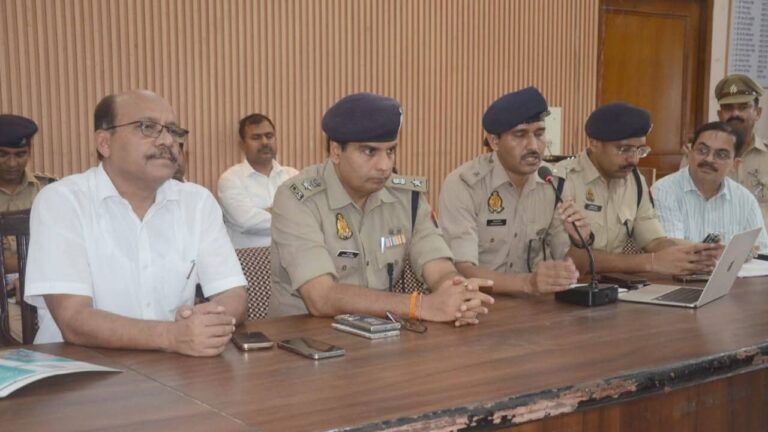 DM and SSP conduct meeting with Kanwar Seva camp organizers in Muzaffarnagar for smooth execution of Kanwar Yatra 2025