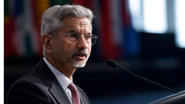 Minister Jaishankar speaking on oil dispute on international platform