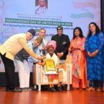 सुभारती विश्वविद्यालय में अखंड भारत दिवस व सरदार पटेल जयंती का आयोजन, 101 वर्षीय आज़ाद हिंद फौज के सैनिक लेफ्टिनेंट आर. माधवन पिल्लई की उपस्थिति।”