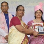 Dr Suman Vashisht being awarded at the National Nursing Conference in Mathura 2025.