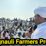 Farmers holding flags during protest at Gangnauli on Delhi–Dehradun Highway, report by Shah Times.